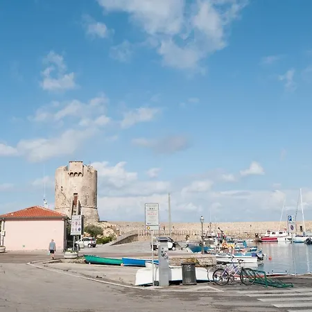 Lungomare شقة